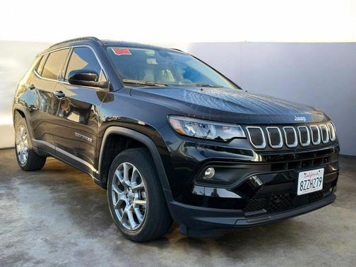 2022 Jeep Compass Latitude Lux