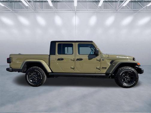 2026 Jeep Gladiator Willys 4x4