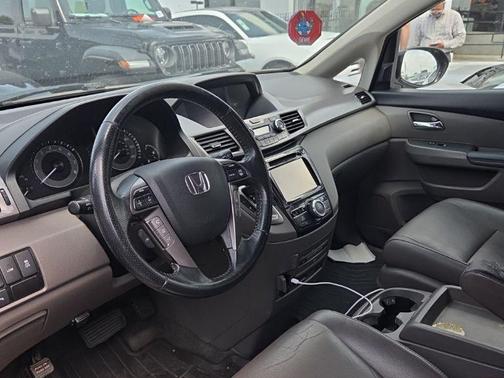 Crystal Black Pearl 2015 Honda Odyssey Touring