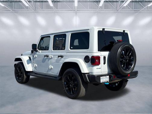 Bright White Clearcoat 2023 Jeep Wrangler 4xe Sahara