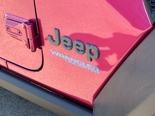 Limited Edition Tuscadero Pearlcoat 2022 Jeep Wrangler Unlimited 4xe Rubicon