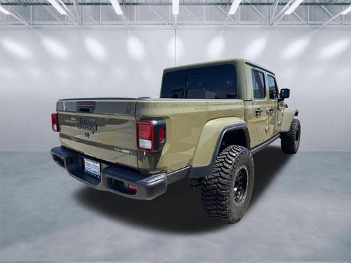 41 2025 Jeep Gladiator Nighthawk