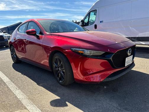 2022 Mazda Mazda3 FWD w/Premium Package