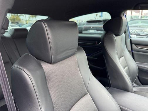 Still Night Pearl 2022 Honda Accord Sport 1.5T