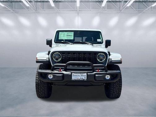 Bright White Clearcoat 2026 Jeep Gladiator Rubicon