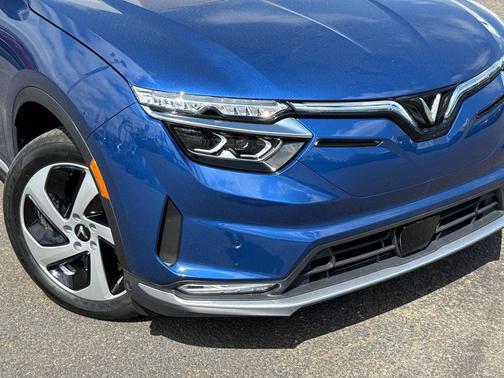 VinFast Blue Metallic 2025 VinFast VF 8 Eco