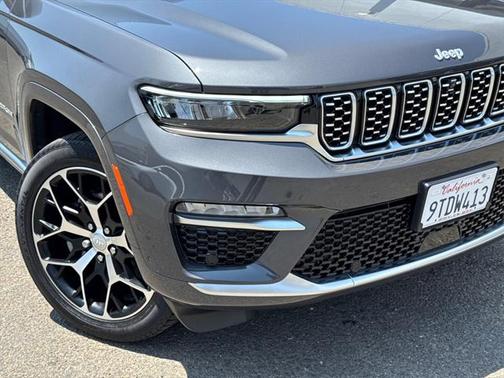 2025 Jeep Grand Cherokee Summit