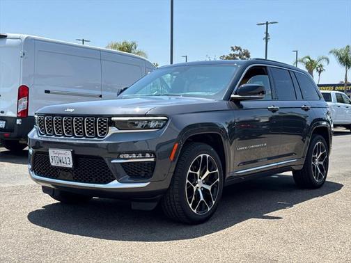 2025 Jeep Grand Cherokee Summit