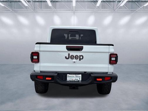 Bright White Clearcoat 2026 Jeep Gladiator Mojave X 4x4
