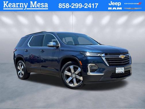 Northsky Blue Metallic 2022 Chevrolet Traverse LT Leather