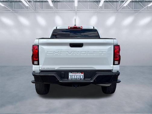 Summit White 2023 Chevrolet Colorado Trail Boss