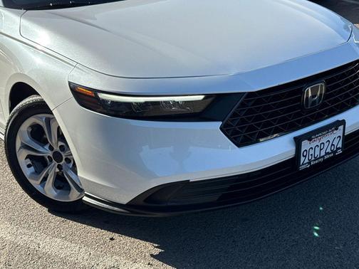 Platinum White Pearl 2023 Honda Accord LX 1.5T