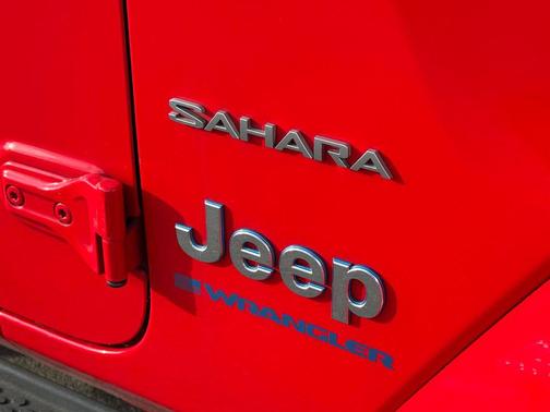 Firecracker Red Clearcoat 2023 Jeep Wrangler 4xe Sahara