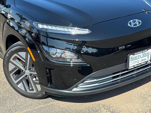 Ultra Black 2023 Hyundai KONA EV SE