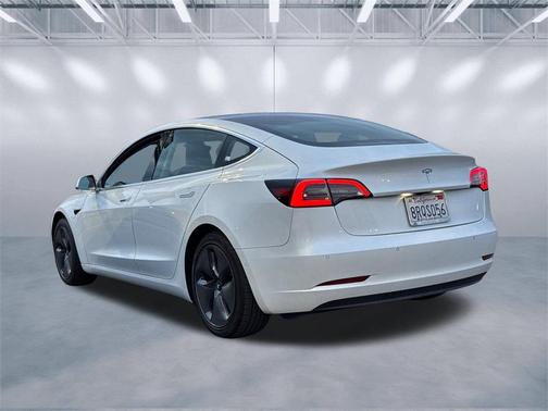 2020 Tesla Model 3 Standard Range