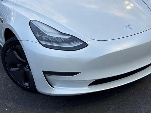 2020 Tesla Model 3 Standard Range