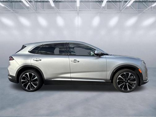 2025 VinFast VF 8 Plus