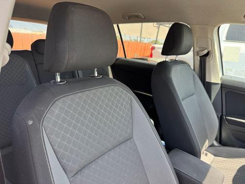Pure White 2021 Volkswagen Tiguan 2.0T S 4MOTION