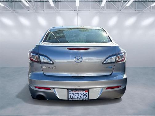 2013 Mazda Mazda3 i Sport