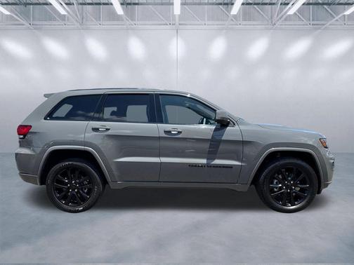 Sting-Gray Clearcoat 2021 Jeep Grand Cherokee Altitude