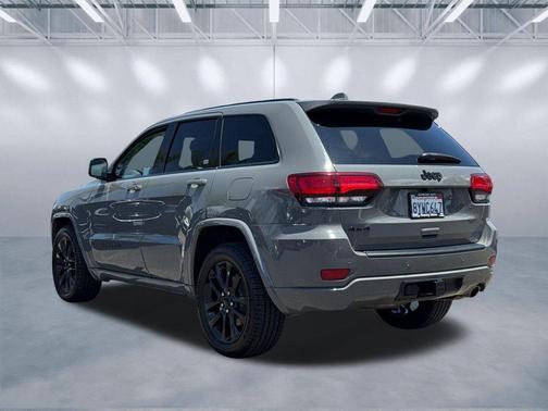 Sting-Gray Clearcoat 2021 Jeep Grand Cherokee Altitude