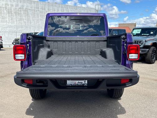 Reign 2026 Jeep Gladiator Sport S