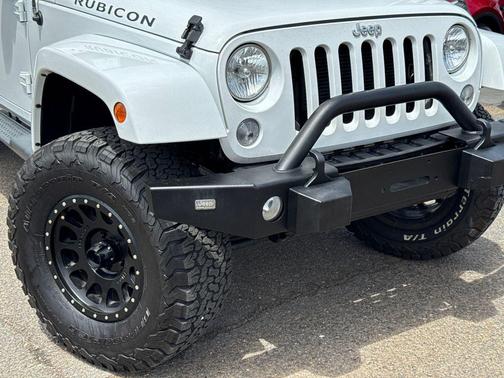 Bright White Clearcoat 2015 Jeep Wrangler Unlimited Rubicon