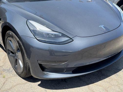 Midnight Silver Metallic 2023 Tesla Model 3 Standard Range