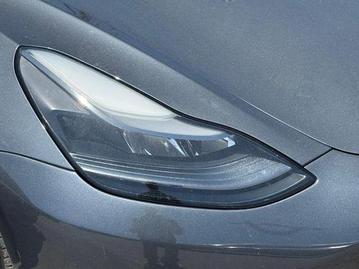 Midnight Silver Metallic 2023 Tesla Model 3 Standard Range