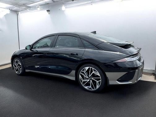 Onyx Black 2023 Hyundai IONIQ 6 SEL