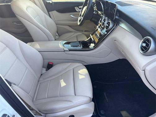 2020 Mercedes-Benz GLC 300 Base