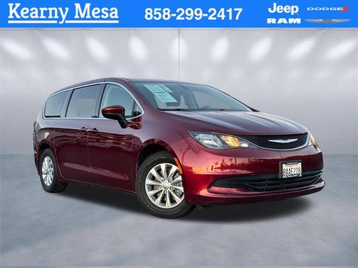 2017 Chrysler Pacifica Touring