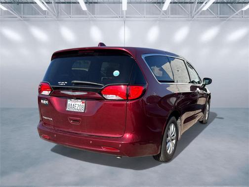 2017 Chrysler Pacifica Touring