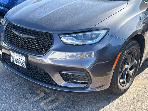 2022 Chrysler Pacifica Hybrid Limited