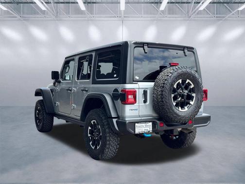 Silver Zynith Clearcoat 2024 Jeep Wrangler 4xe Rubicon
