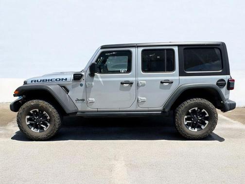 Silver Zynith Clearcoat 2024 Jeep Wrangler 4xe Rubicon
