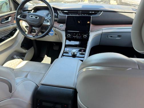 2022 Jeep Grand Cherokee 4xe Summit