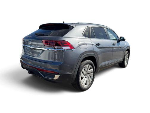 Pyrite Silver Metallic 2022 Volkswagen Atlas Cross Sport 3.6L V6 SE w/Technology