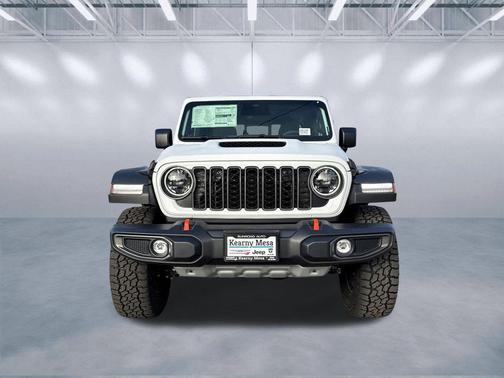 Bright White Clearcoat 2026 Jeep Gladiator Mojave 4x4