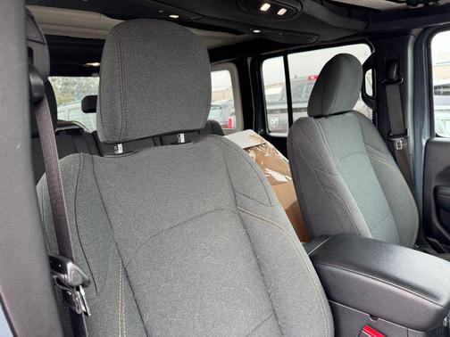 Anvil Clear Coat 2024 Jeep Wrangler 4xe Willys