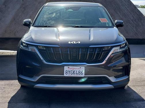 2022 Kia Carnival LXS