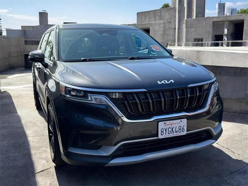 2022 Kia Carnival LXS