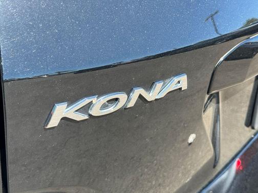 2023 Hyundai KONA EV SE