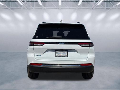 Bright White Clearcoat 2022 Jeep Grand Cherokee 4xe Base