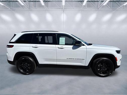 Bright White Clearcoat 2022 Jeep Grand Cherokee 4xe Base