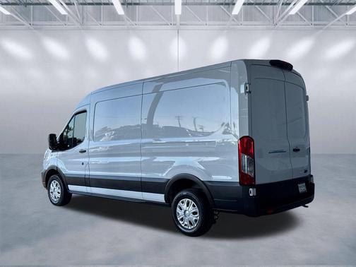 OXFORD WHITE 2023 Ford E-Transit T-350 Medium Roof
