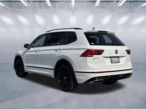 2020 Volkswagen Tiguan 2.0T SE R-Line Black