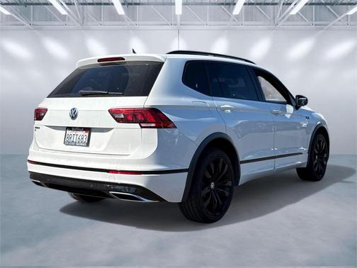 2020 Volkswagen Tiguan 2.0T SE R-Line Black
