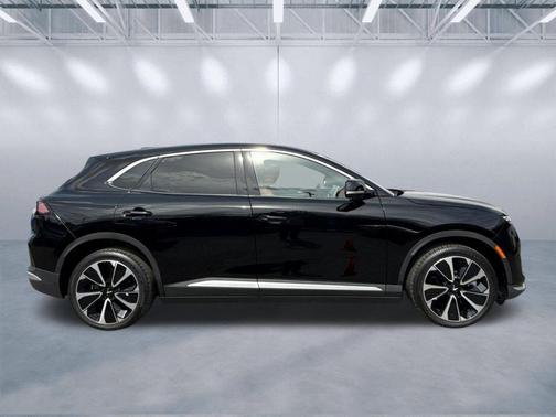 Jet Black 2025 VinFast VF 8 Plus