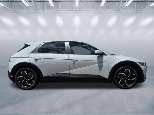 Cyber Gray 2024 Hyundai IONIQ 5 SE